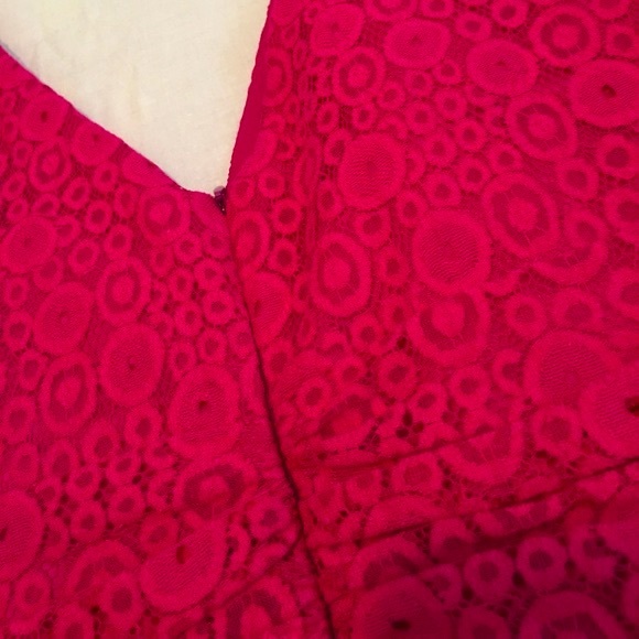 Fun fuschia lace by Trina Turk! - Picture 8 of 8